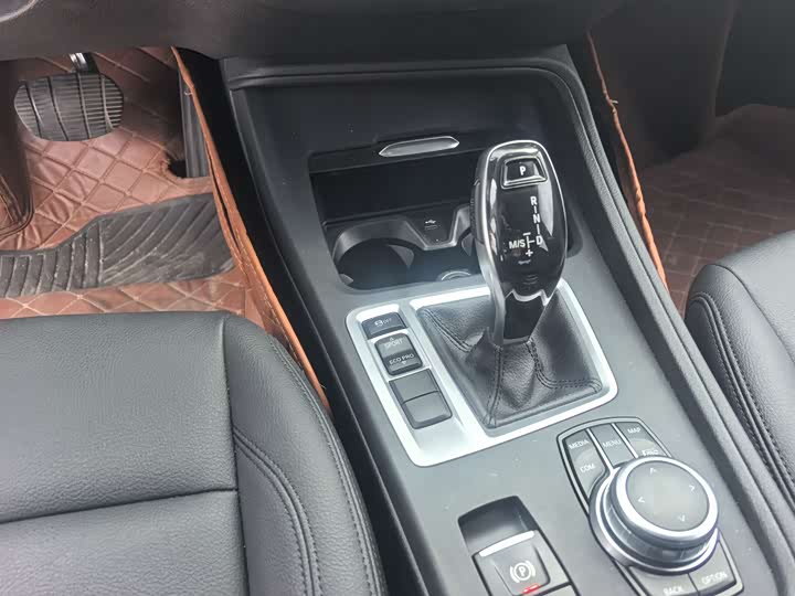 Фото 7 - BMW 1 Series