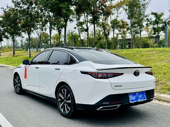 Фото 4 - Changan Yida