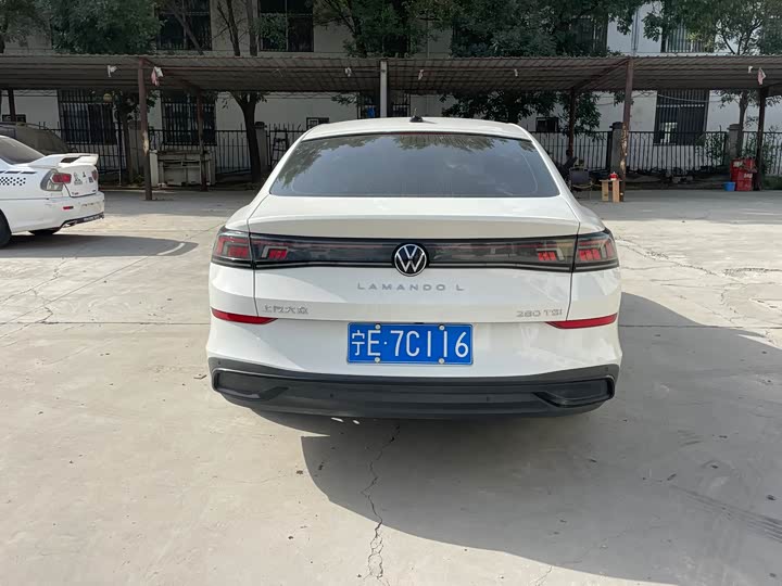 Фото 10 - Volkswagen Lamando L