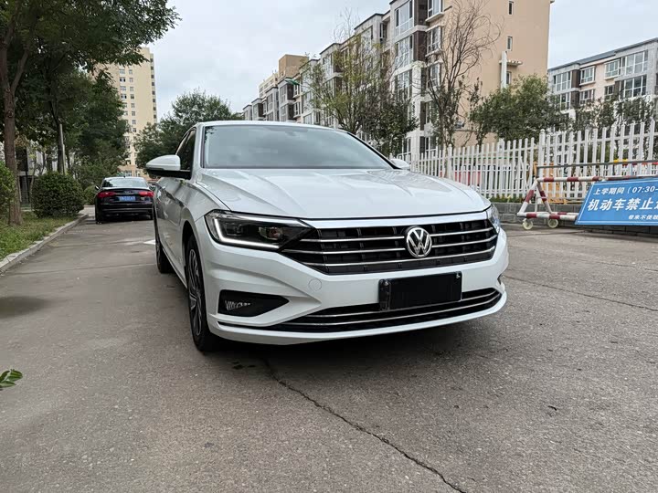 Фото 3 - Volkswagen Sagitar L