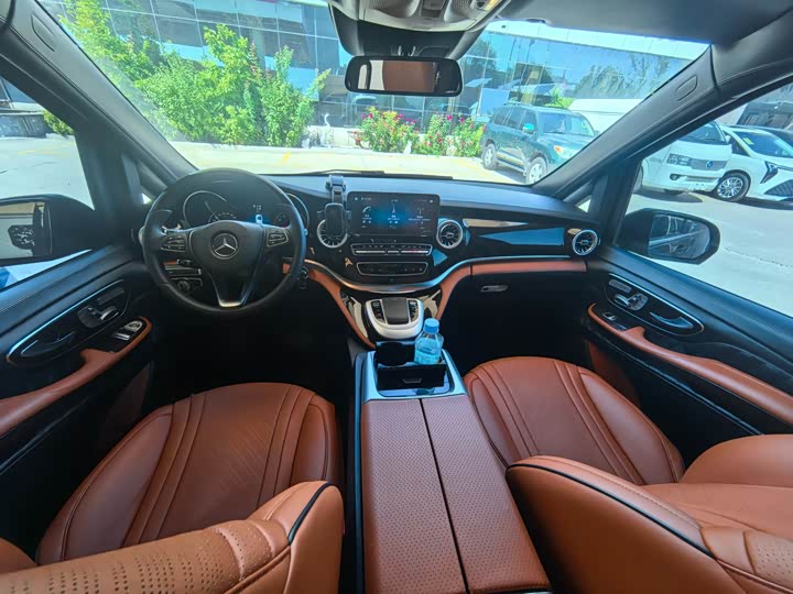 Фото 2 - Mercedes-Benz V-Class