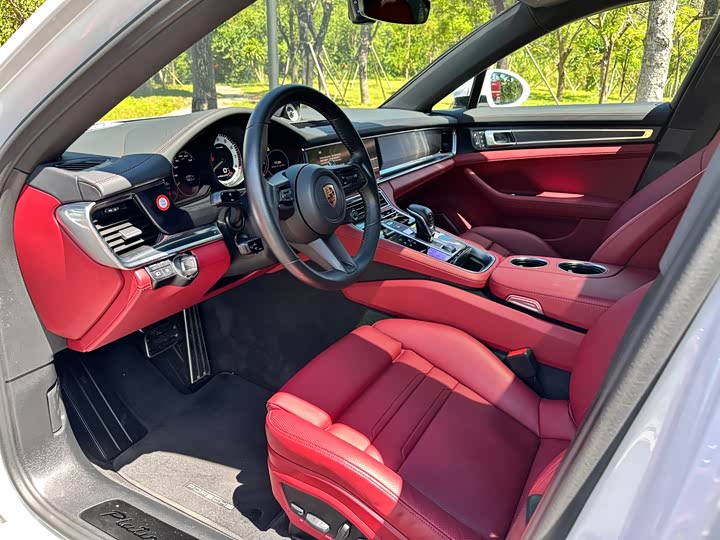 Фото 4 - Porsche Panamera Hybrid