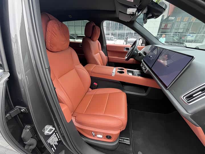 Фото 27 - LiXiang L6