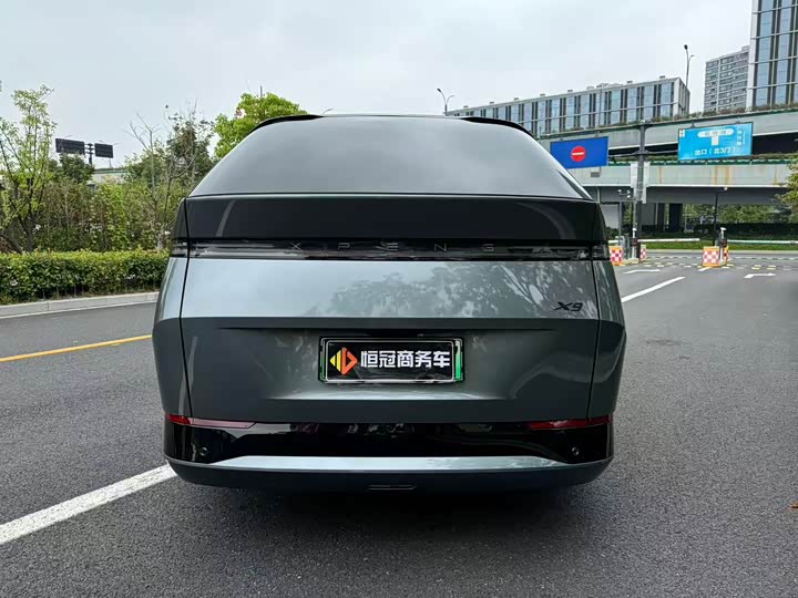 Фото 6 - XPeng X9