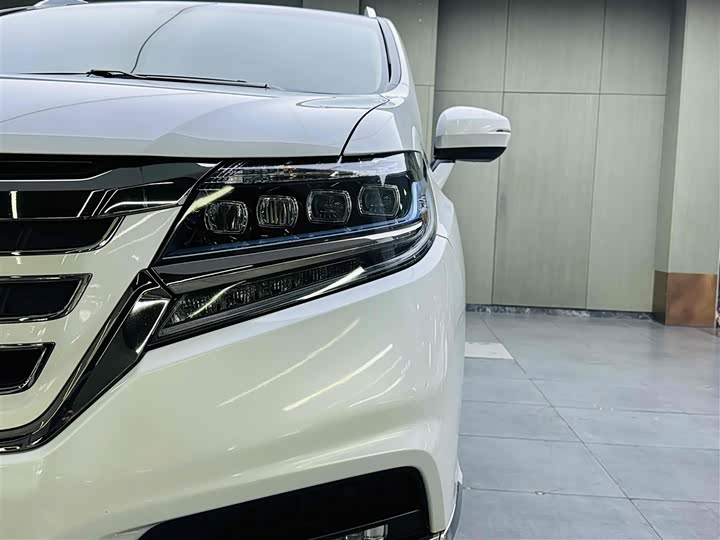 Фото 12 - Honda Elysion