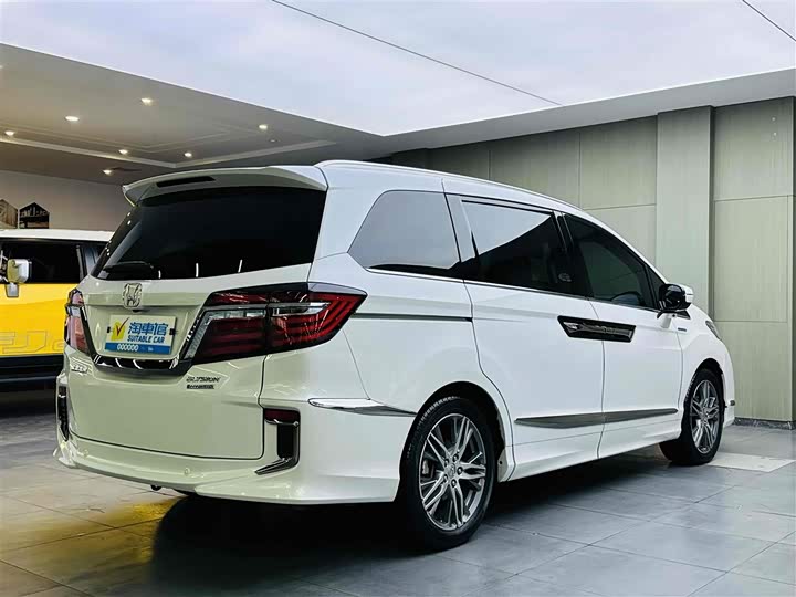 Фото 4 - Honda Elysion