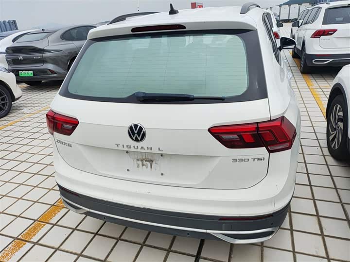 Фото 6 - Volkswagen Tiguan L Pro