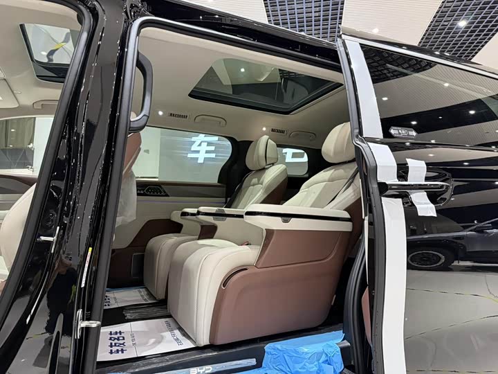 Фото 10 - BYD Xia