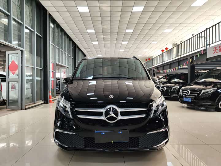 Фото 2 - Mercedes-Benz V-Class