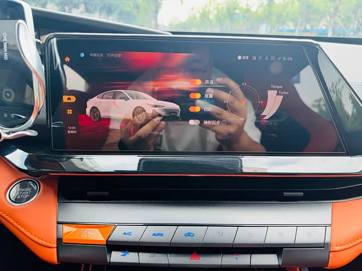 Фото 12 - Changan UNI-V