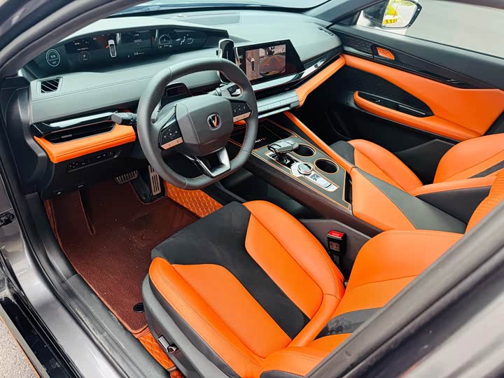 Фото 4 - Changan UNI-V