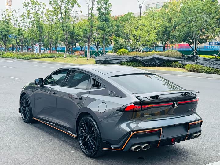 Фото 9 - Changan UNI-V