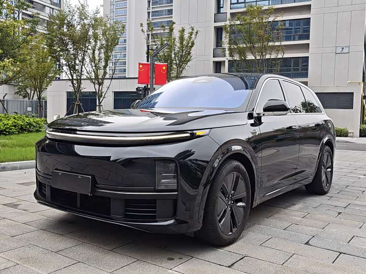 Фото 1 - LiXiang L7