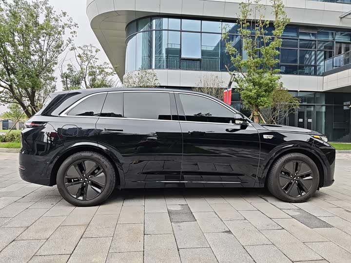 Фото 8 - LiXiang L7