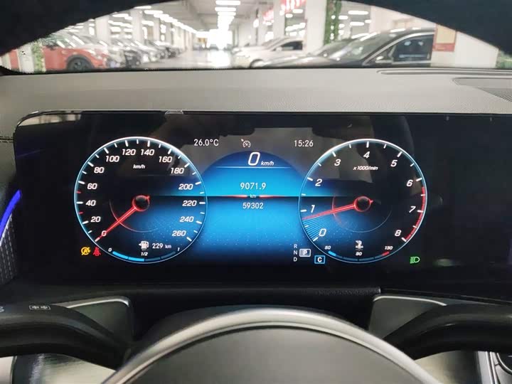 Фото 12 - Mercedes-Benz GLB-Class