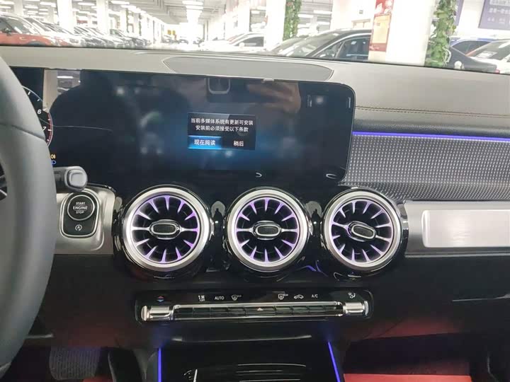 Фото 13 - Mercedes-Benz GLB-Class