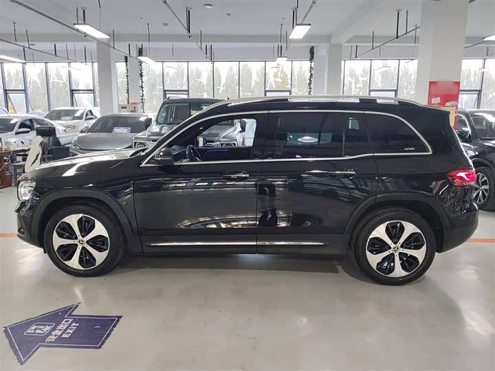 Фото 5 - Mercedes-Benz GLB-Class