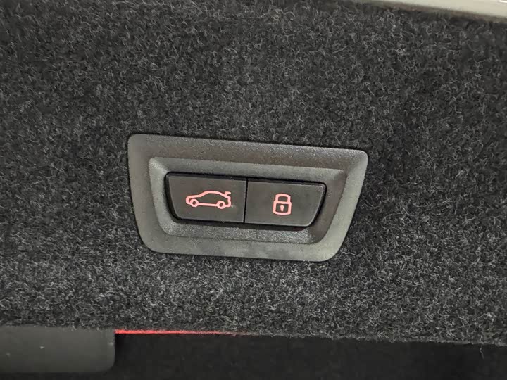 Фото 11 - BMW 3 Series