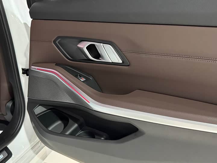 Фото 12 - BMW 3 Series