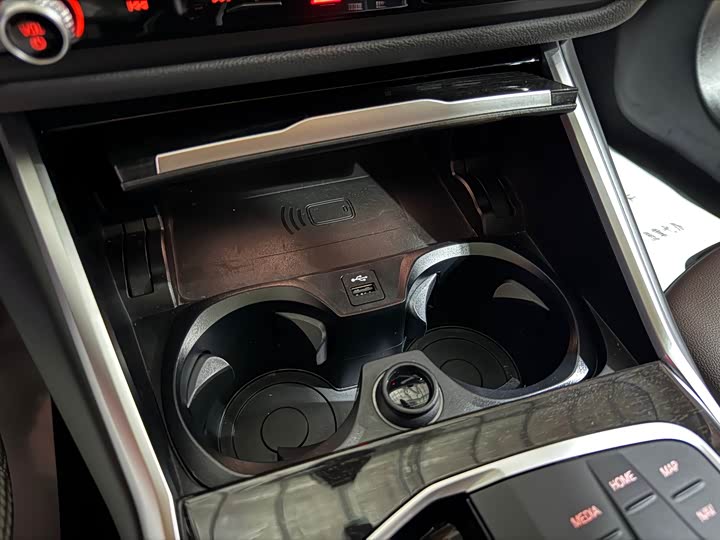 Фото 20 - BMW 3 Series