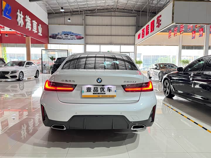 Фото 24 - BMW 3 Series