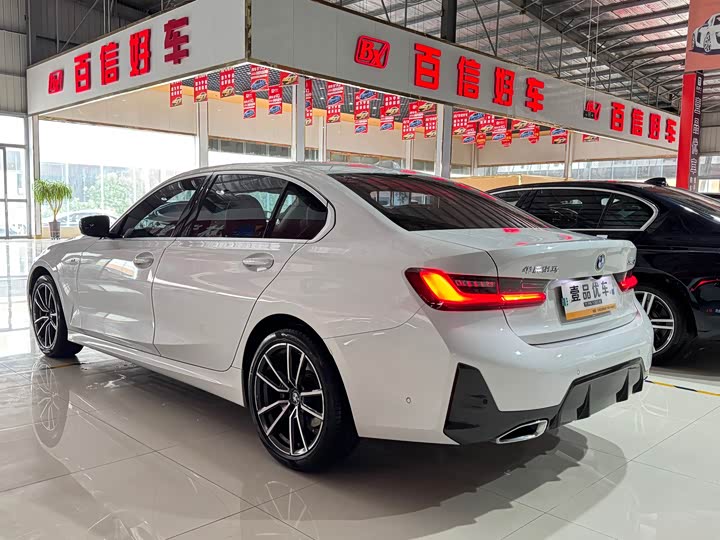 Фото 25 - BMW 3 Series