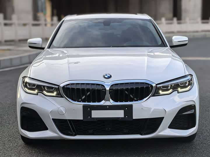 Фото 2 - BMW 3 Series