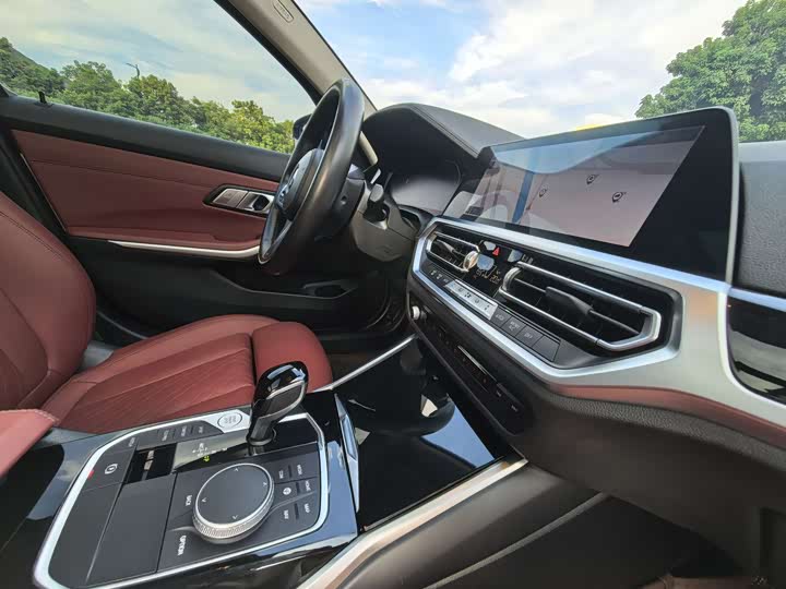 Фото 9 - BMW 3 Series