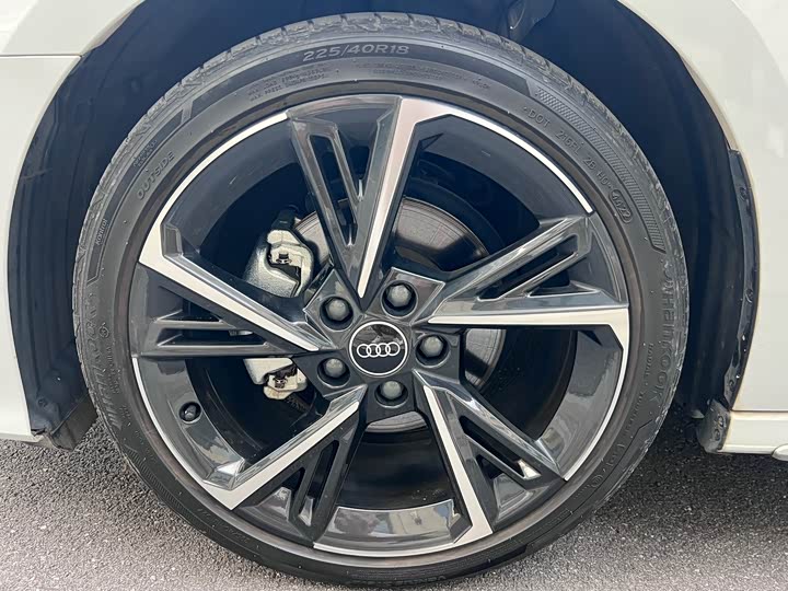 Фото 17 - Audi A3