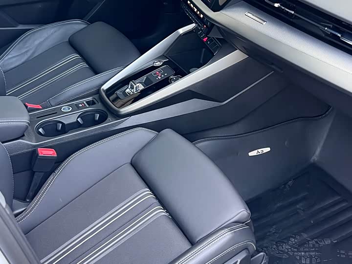 Фото 23 - Audi A3