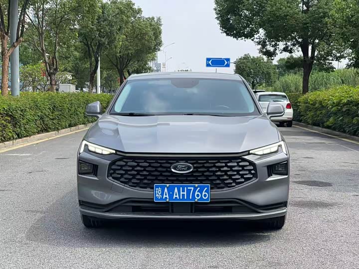 Фото 2 - Ford Mondeo