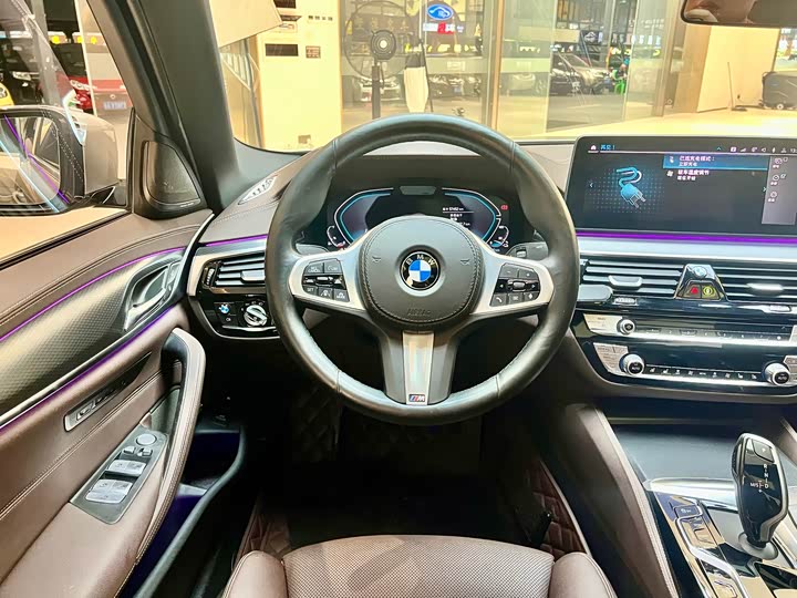 Фото 17 - BMW 5 Series Hybrid