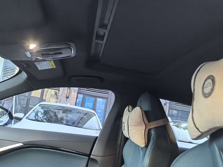 Фото 9 - MG Motor 7