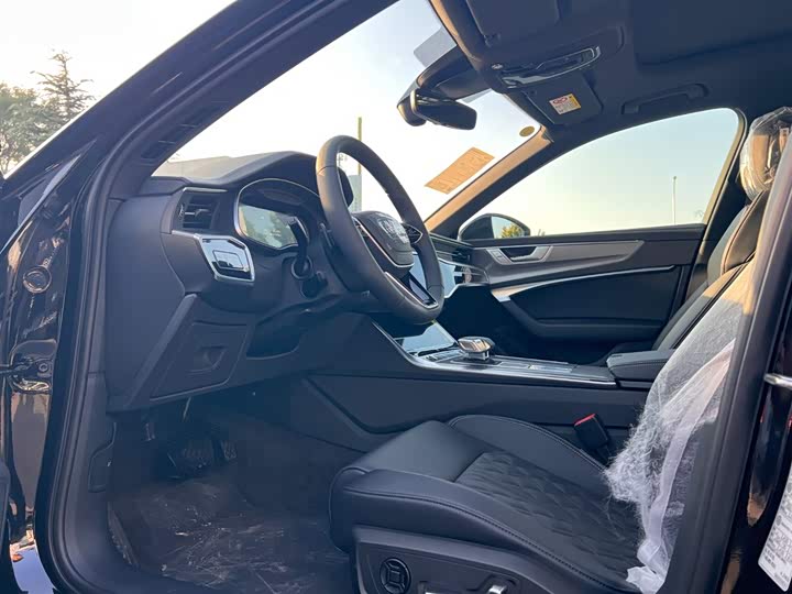 Фото 3 - Audi A6L