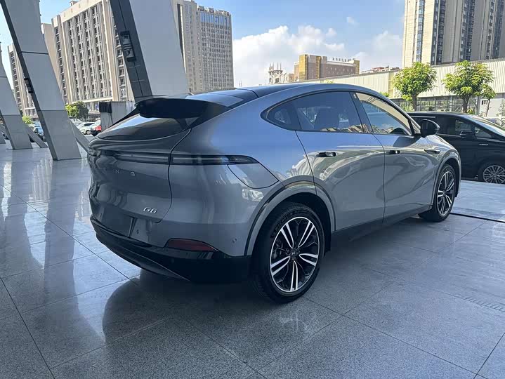 Фото 10 - XPeng G6