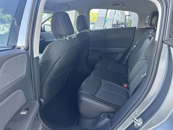 Фото 6 - XPeng G6