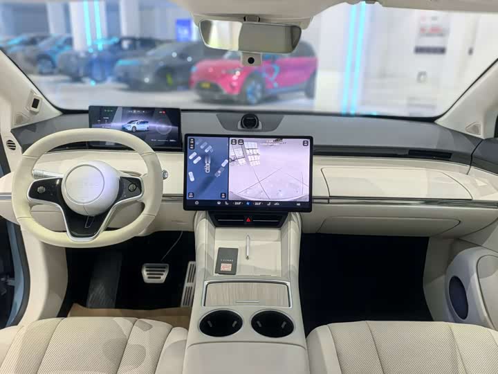 Фото 10 - Luxeed R7