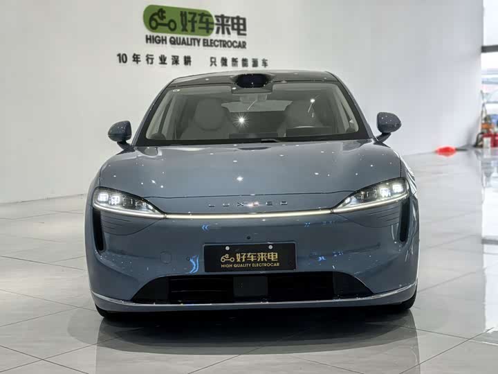 Фото 2 - Luxeed R7