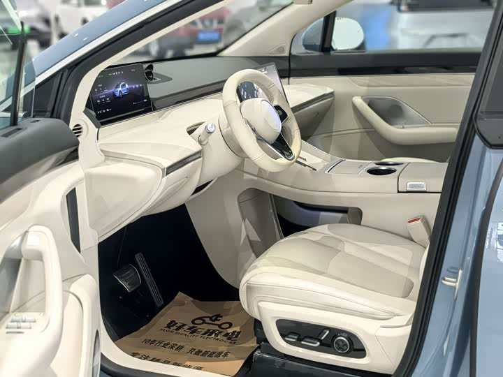 Фото 7 - Luxeed R7