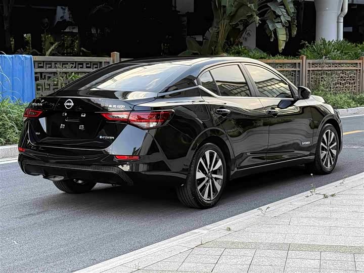 Фото 4 - Nissan Sylphy