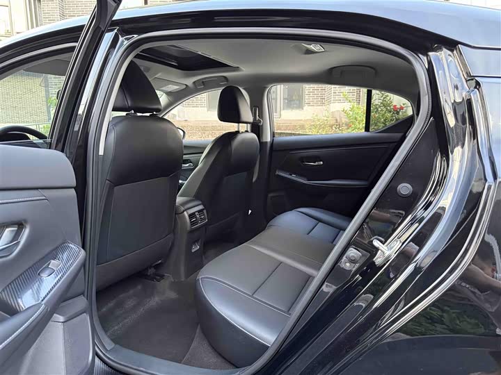 Фото 6 - Nissan Sylphy