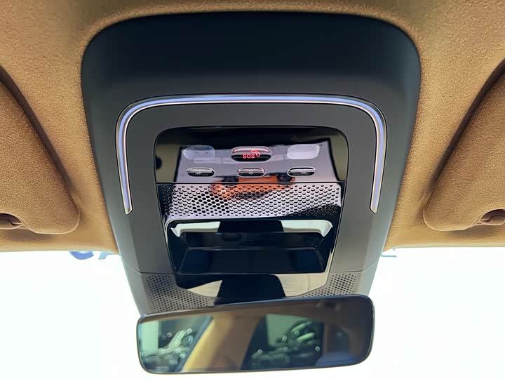 Фото 26 - Zeekr 001