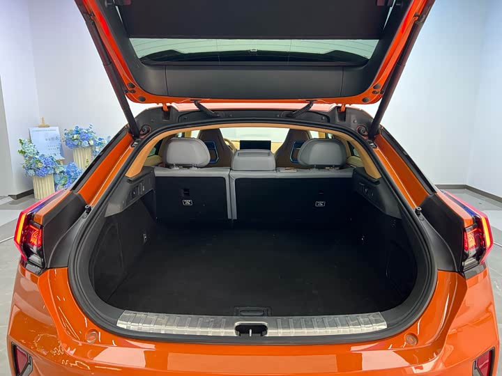 Фото 29 - Zeekr 001