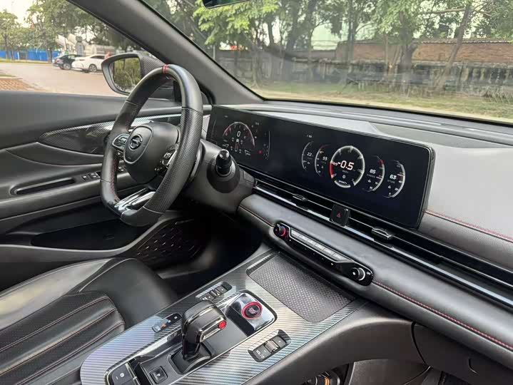 Фото 9 - GAC Trumpchi Empow R