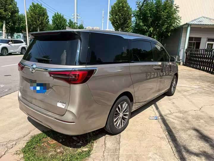 Фото 4 - Buick GL8 ES