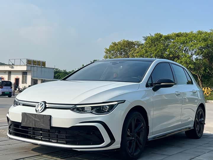 Фото 1 - Volkswagen Golf