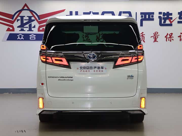 Фото 22 - Toyota Vellfire