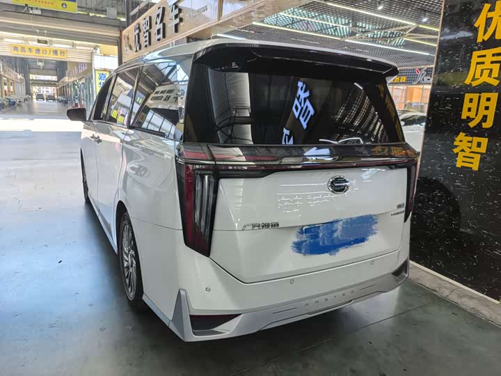 Фото 4 - GAC Trumpchi M8