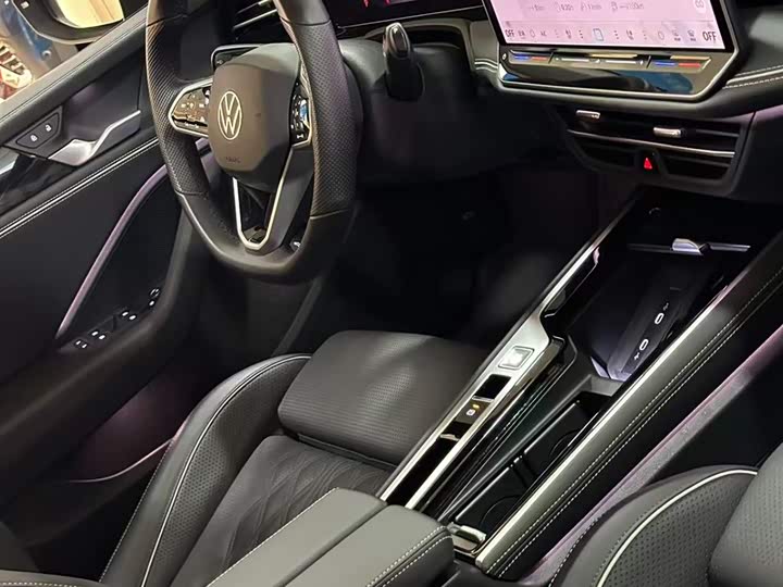 Фото 21 - Volkswagen Magotan