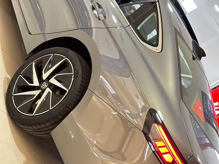 Фото 24 - Volkswagen Magotan